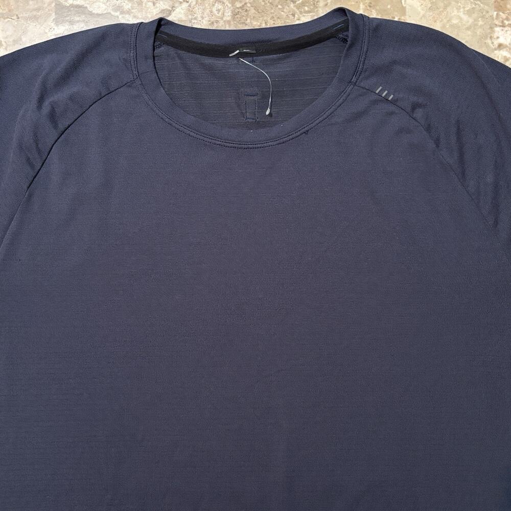 Lululemon Shirt Mens 2XL License To Train Blue Short Sleeve Drysense Gym